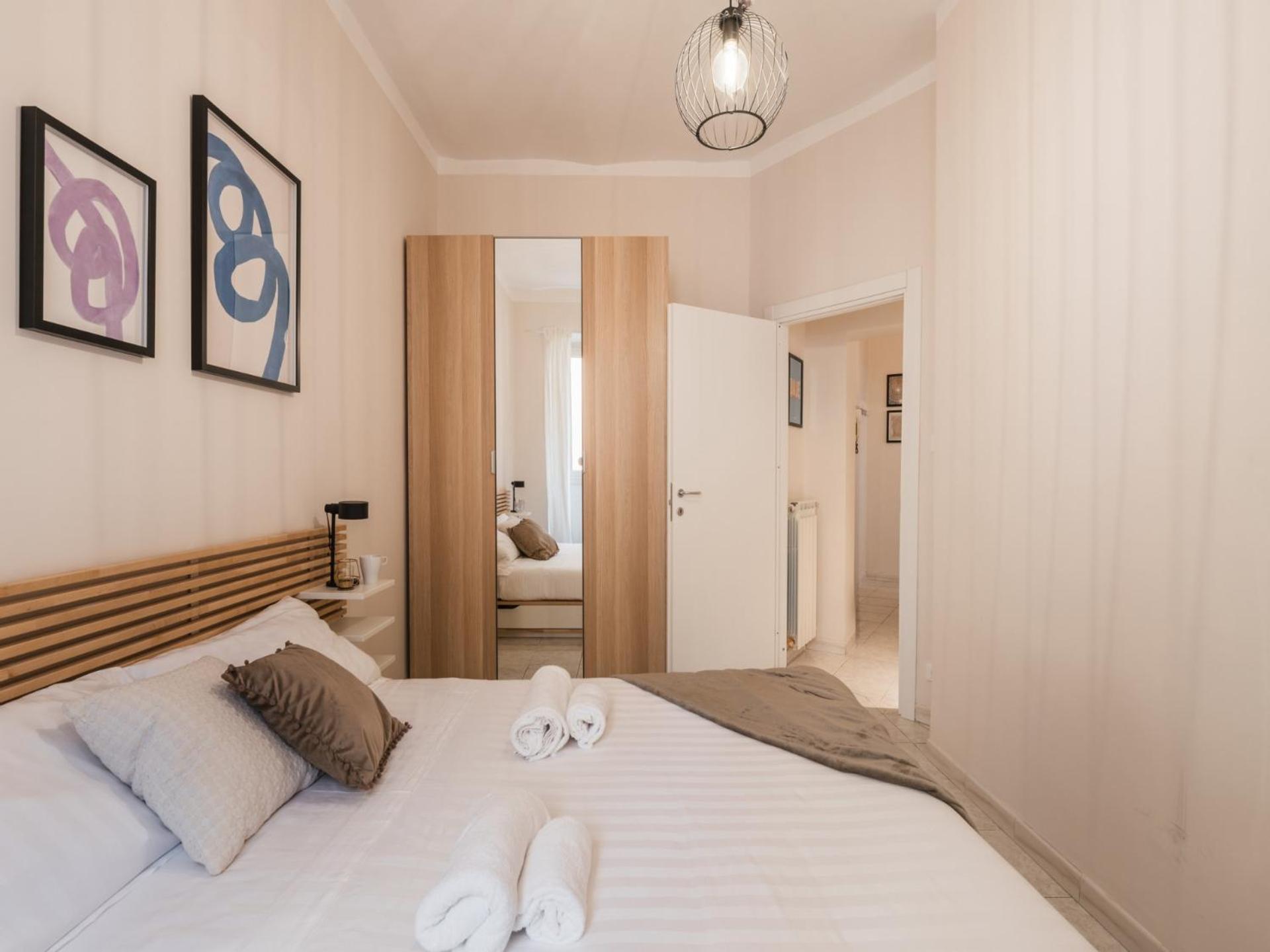 The Best Rent - Spacious One-Bedroom Apartment Near Colosseum Róma Kültér fotó