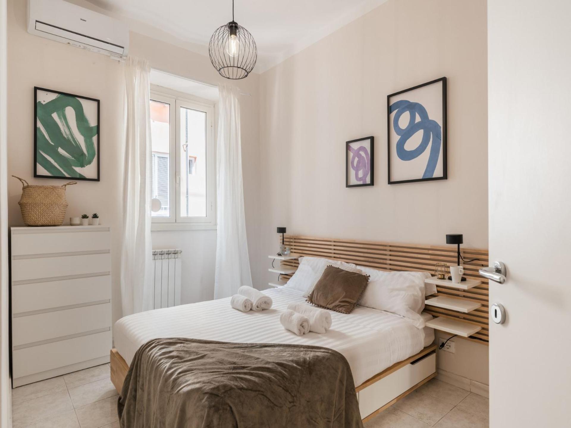 The Best Rent - Spacious One-Bedroom Apartment Near Colosseum Róma Kültér fotó